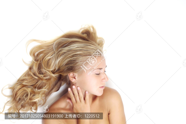 女人