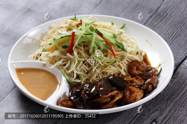 香菇面筋涼面