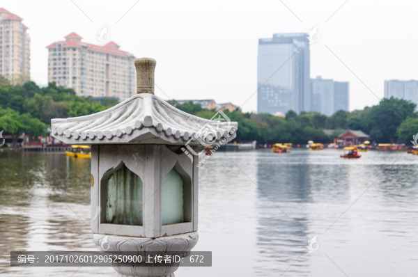 圓明新園路燈