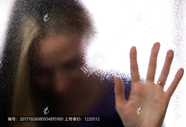 女人