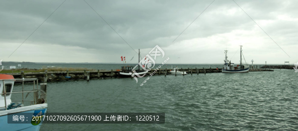 港