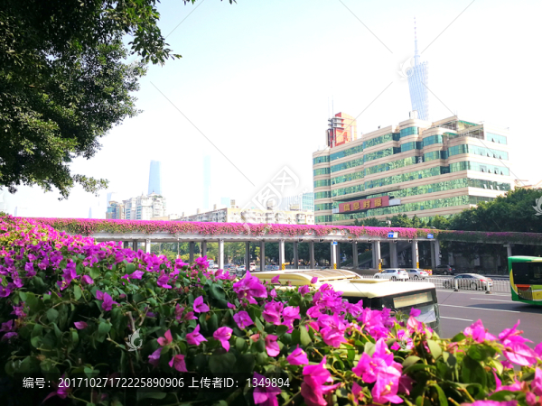 花城人行天橋,人行天橋