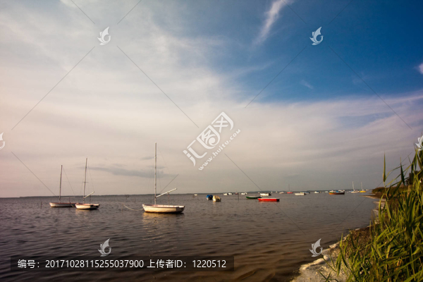 海灘上的小船