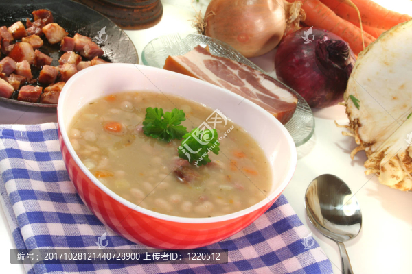 白色的豆子