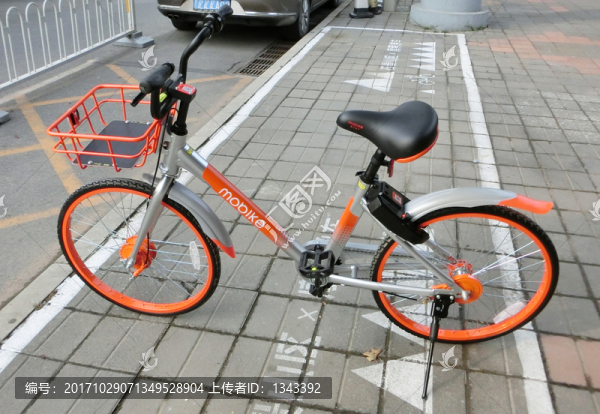 摩拜單車停車區(qū)