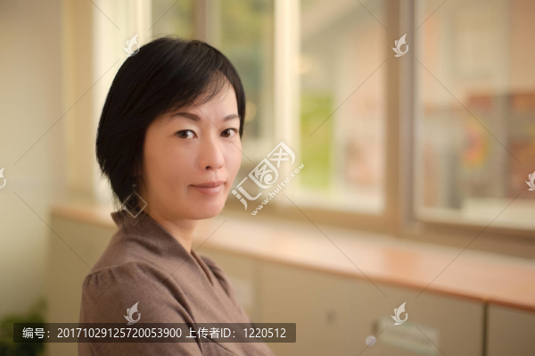 女人