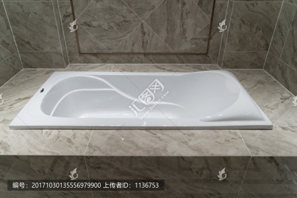 豪華浴缸