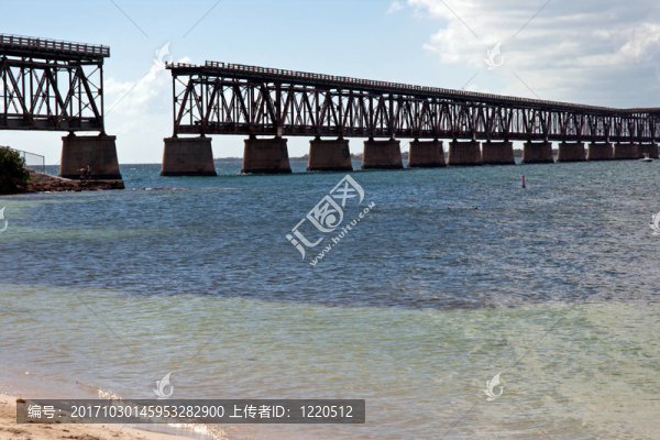 巴伊亞本田橋，佛羅里達(dá)群島