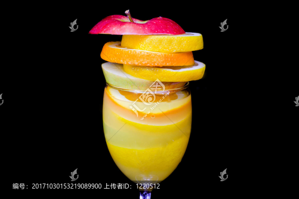 玻璃酒杯
