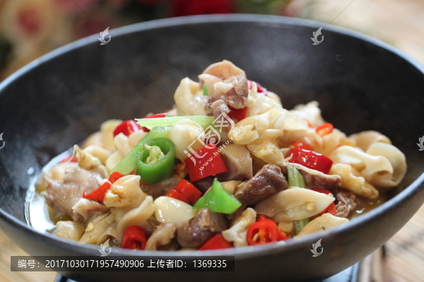 干鍋魚(yú)羊泡,魚(yú)泡