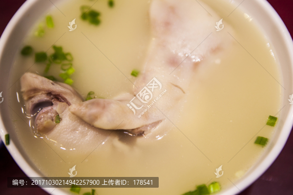 蹄花湯