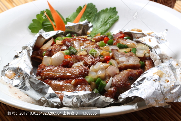 鹽焗蒜香骨
