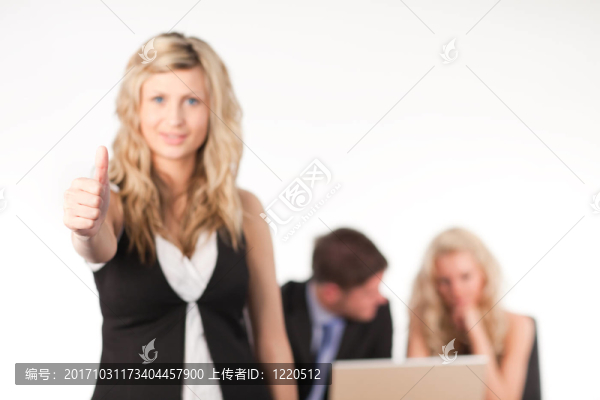 女人