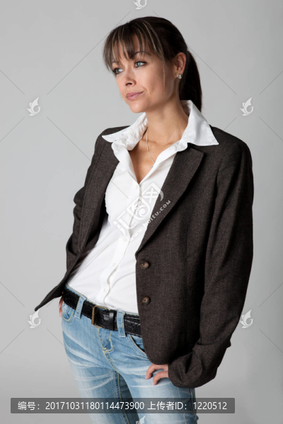 女人