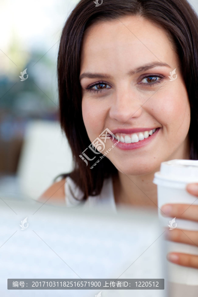 女人
