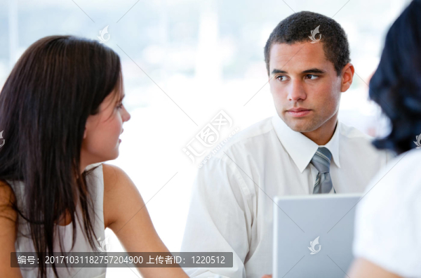 女人