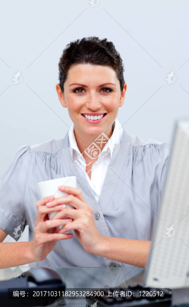 女人