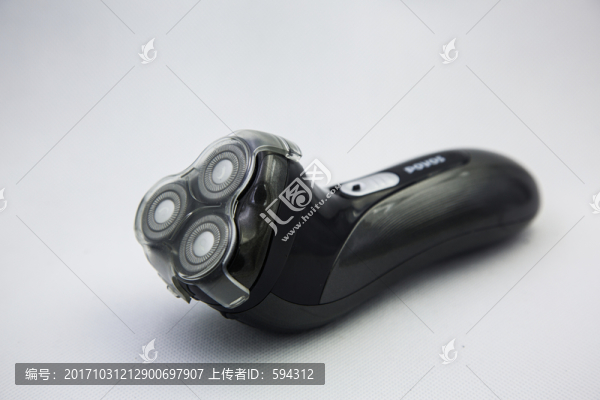 電動刮胡刀