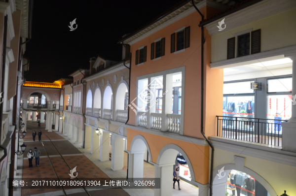 商業(yè)街夜景燈光