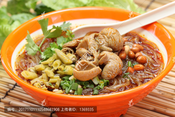 肥腸酸辣粉