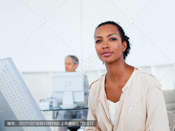 女人