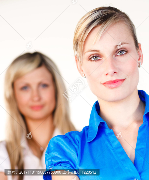 女人