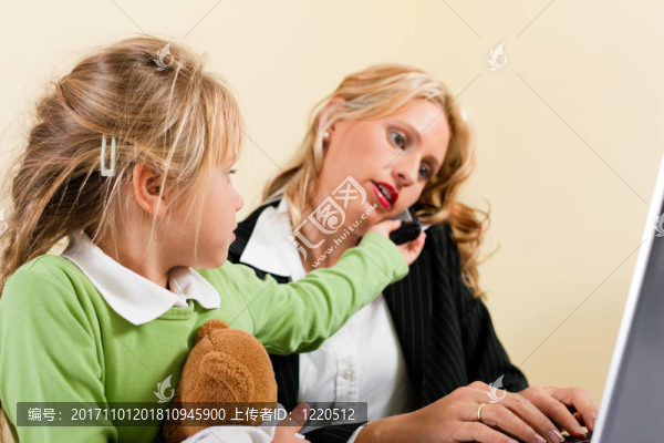 商人和母親工作