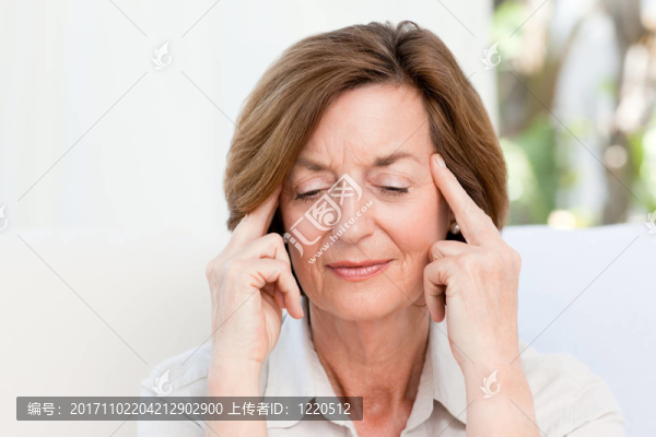 女人
