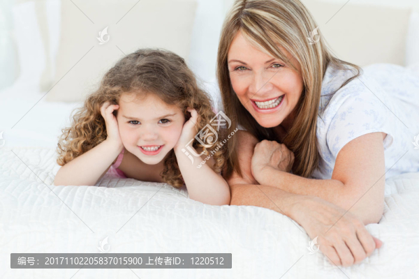 笑