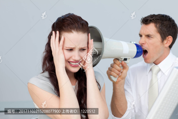 女人