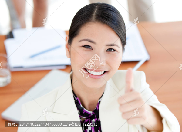 女人