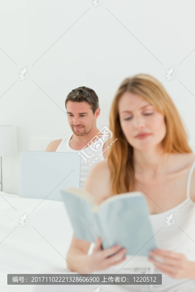 女人
