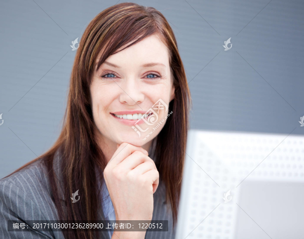 女人