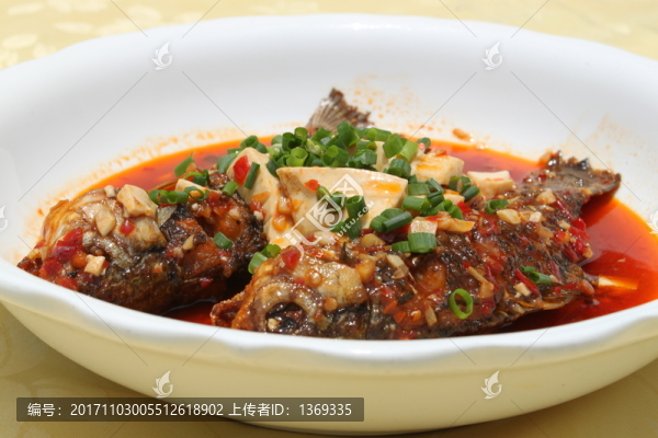 鯽魚燒豆腐