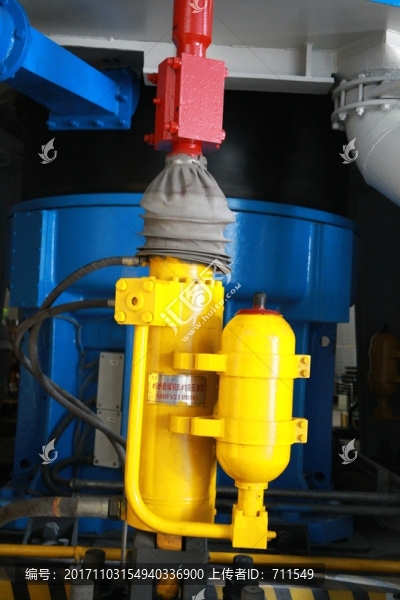 電廠磨煤機液壓油缸