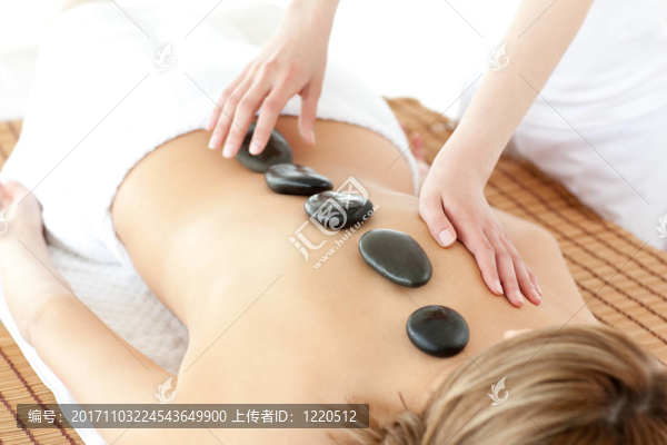 女人