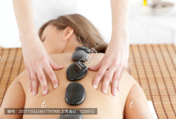 女人