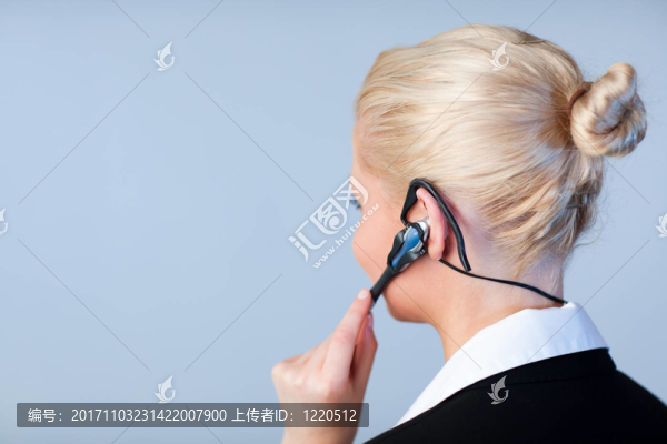 女人