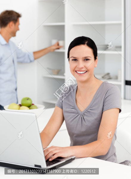 女人