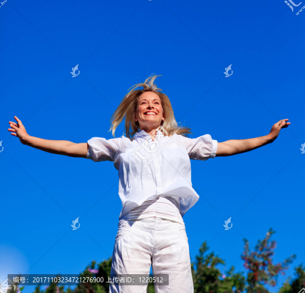 女人