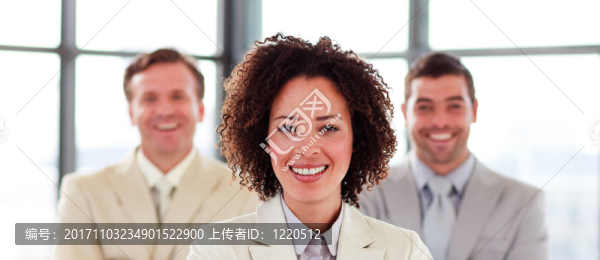 女人