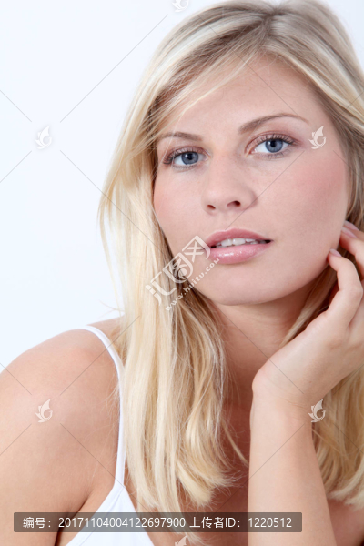 女人