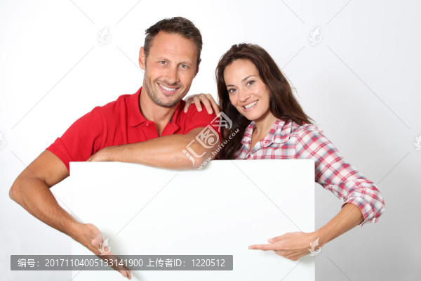 女人笑了