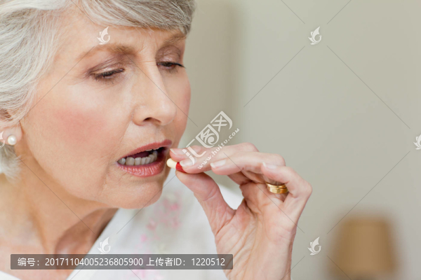 女人