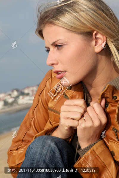 女人