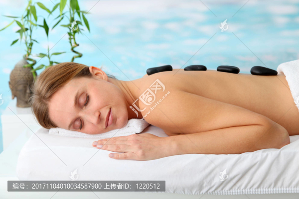 女人