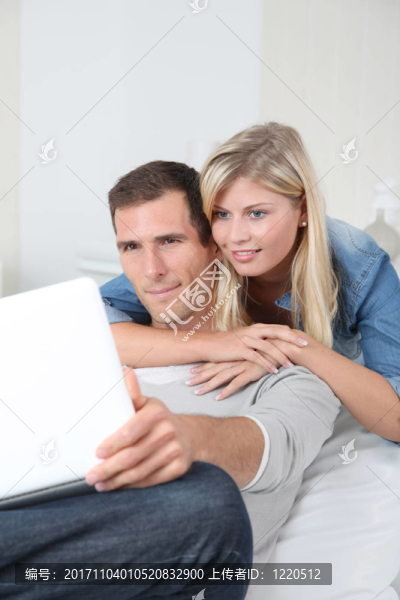 女人