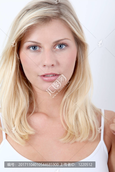 女人