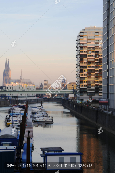 科隆rheinauhafen