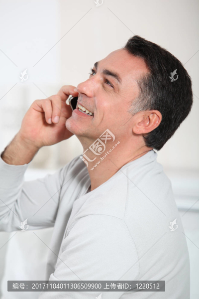 笑